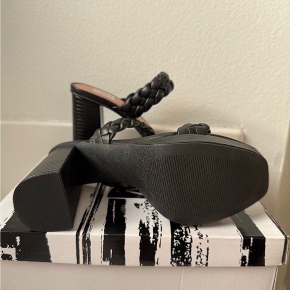 Dolce Vita Women's Peggy Black Braided Heeled Sandals - Picture 5 of 7